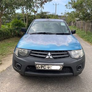 Mitsubishi L200 2011 - Image 2