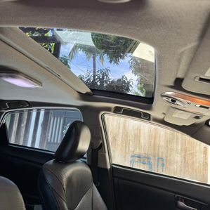 Toyota Prius G TOURING 2012 - Image 2