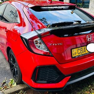 Honda Civic SR - UK 2018 - Image 2