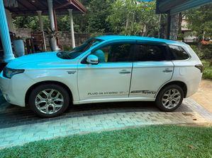 Mitsubishi Outlander 2014