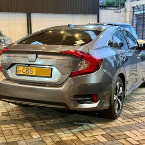 Honda Civic Ex Tech Pack Sedan 2019 - Image 4