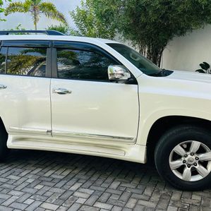 Toyota Land Cruiser Prado TX 150 2015 - Image 2