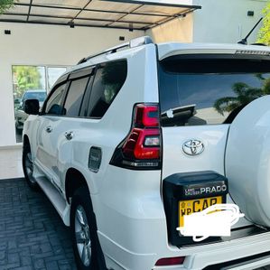 Toyota Land Cruiser Prado TX 150 2015 - Image 3