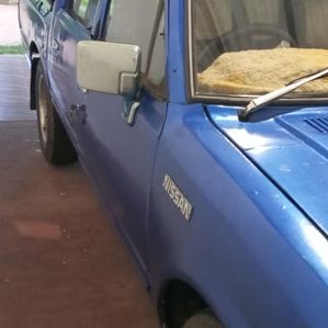 Nissan Double cab 1982 - Image 2