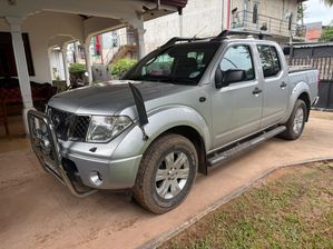 Nissan Aventura 2007