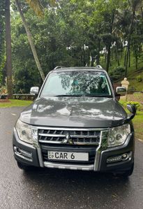 Mitsubishi Montero Jeep 2015