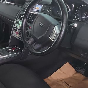 Land Rover Discovery Sport HSE 2018 - Image 3