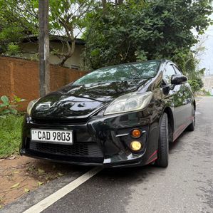 Toyota Prius 2013 - Image 2