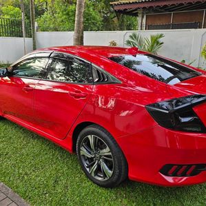 Honda Civic TechPack RS Sensin 2020 - Image 2