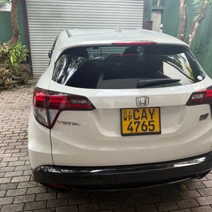 Honda Vezel RS Sensing 2017 - Image 3