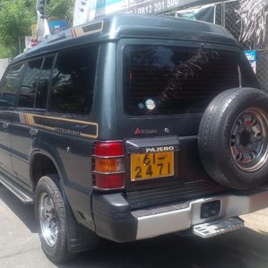 Mitsubishi Pajero 1992 - Image 2