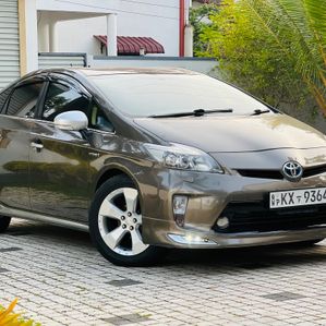 Toyota Prius 2012 - Image 2