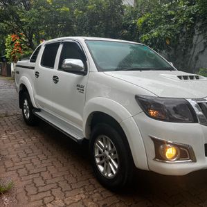 Toyota Hilux Champ 2015-G Grade 2015 - Image 3