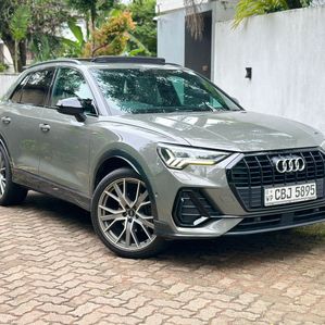 Audi Q3 S-LINE VORSPRUNG 2019 - Image 2