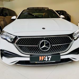 Mercedes Benz E200 AMG Premium 2.0 B/Ne 2024 - Image 3