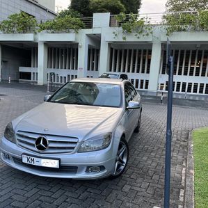 Mercedes Benz C180 Blue Efficiency 2010 - Image 2