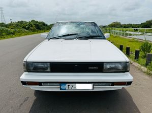 Nissan Sunny Tred 1987
