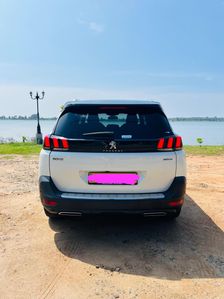 Peugeot 5008 2019