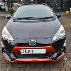 Toyota Aqua X Urban 2015 - Image 2