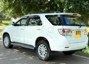 Toyota Fortuner 2013