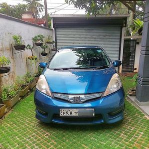 Honda Fit Shuttle 2011 - Image 2