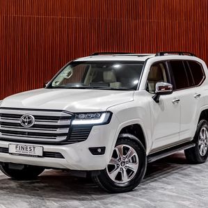 Toyota Land Cruiser Sahara DIESEL AUSTRALIAN 2024 - Image 2