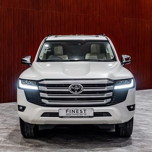 Toyota Land Cruiser Sahara DIESEL AUSTRALIAN 2024 - Image 3