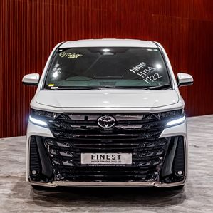 Toyota Vellfire HYBRID COMFORT SEATS 2024 - Image 3