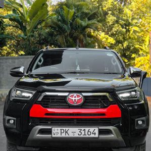 Toyota Hilux 2020 - Image 3
