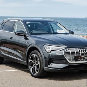 Audi e-tron Q8 50 Quattro 2024 - Image 2