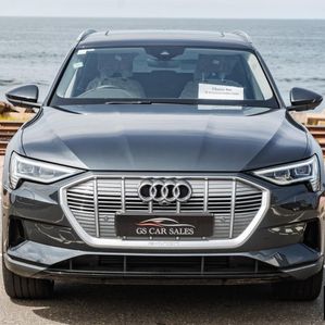 Audi e-tron Q8 50 Quattro 2024 - Image 3