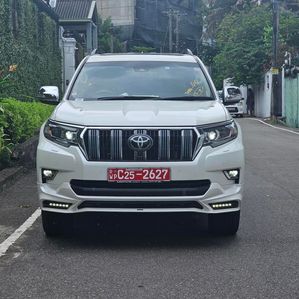 Toyota Land Cruiser Prado TRD 2023 - Image 3