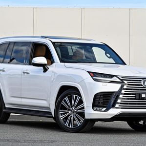 Lexus LX500d Sports Luxury 2025 - Image 3
