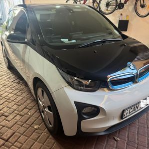 BMW i3 2015 - Image 2