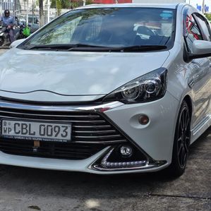 Toyota Aqua G Sports 2015 - Image 2
