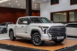 Toyota TUNDRA LIMITED 2024