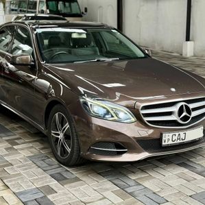 Mercedes Benz E300 Bluetec Hybrid 2015 - Image 2