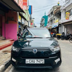 Ssang Yong Tivoli 2017 - Image 2