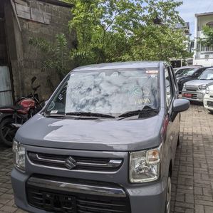 Suzuki Wagon R FX Gray 2024 - Image 2