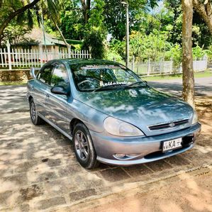 Kia Rio 2001 - Image 2