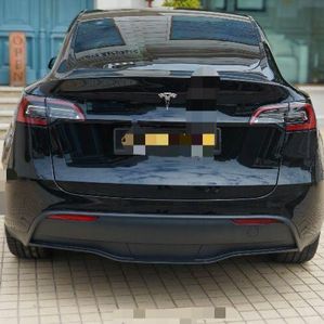 Tesla Model Y 2024 - Image 3