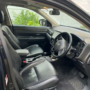Mitsubishi Outlander Full Petrol 2015 - Image 2