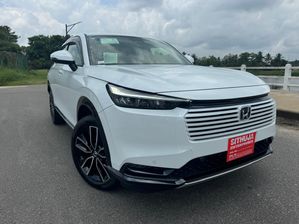 Honda Vezel Z PREMIUM B/N zero 2024