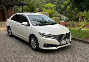 Toyota Premio 2017