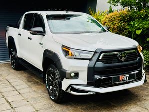 Toyota Hilux Rocco B5 Orig B/New 2025