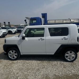 Daihatsu TAFT G Turbo Chrome 2024 - Image 3