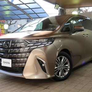 Toyota Alphard Z 2024 - Image 3