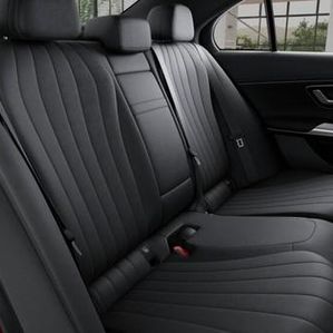 Mercedes Benz E200 AMG Premium Plus 2025 - Image 3