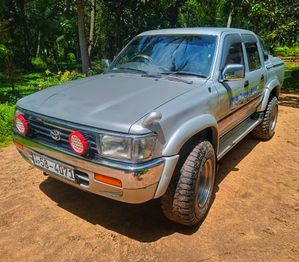 Toyota Hilux 107 1991