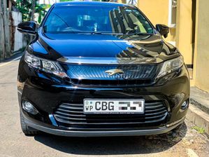 Toyota Harrier Premium Plus 2017